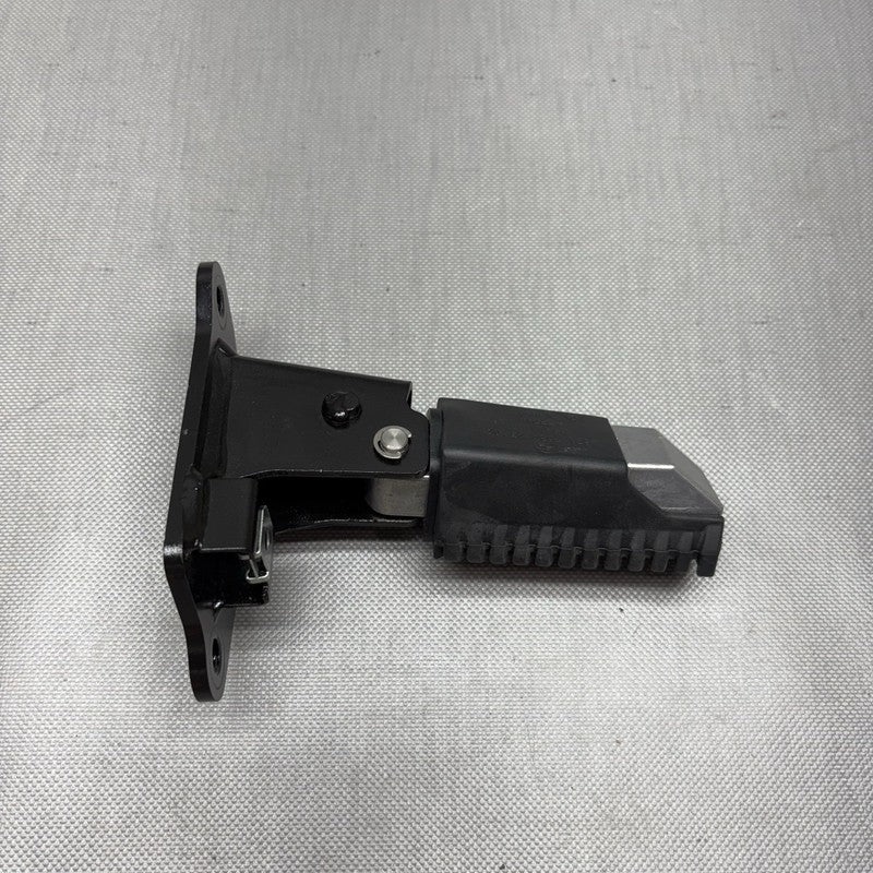 8558603 BMW C400X FOOTPEG LEFT REAR 2018 2019 2020 OEM 8558603