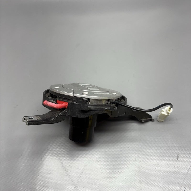 K1600GTL BMW K1600GTL KEYLESS GAS CAP TANK LID 2015 2016 2017 2018 2019 2020 2021 OEM