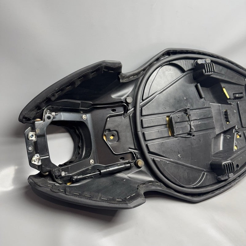 7724973 BMW C 650 SPORT SEAT 2014 2015 2016 2017 2018 2019 2020 OEM 7724973