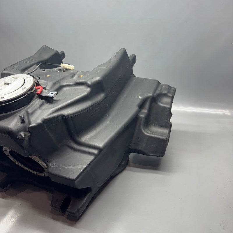 BMW K1600GT FUEL TANK 2010 2011 2012 2013 2014 2015 2016 OEM 8546376