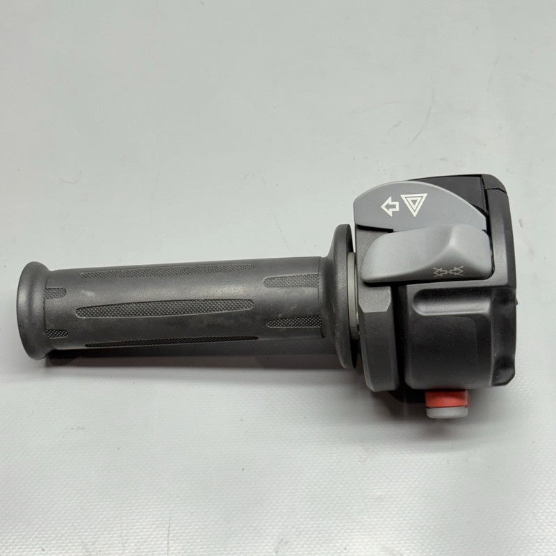 BMW R1200GS HANDLEBAR GRIP RIGHT  2009 2010 2011 2012 2013 OEM 7727067