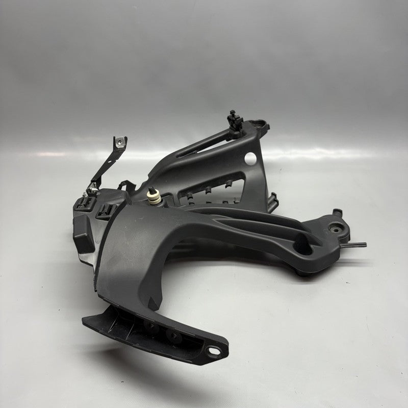 7677762 BMW K1300S RIGHT SIDE FAIRING BRACKET  2007-2011 2012 2013 2014 2015 OEM 7677762
