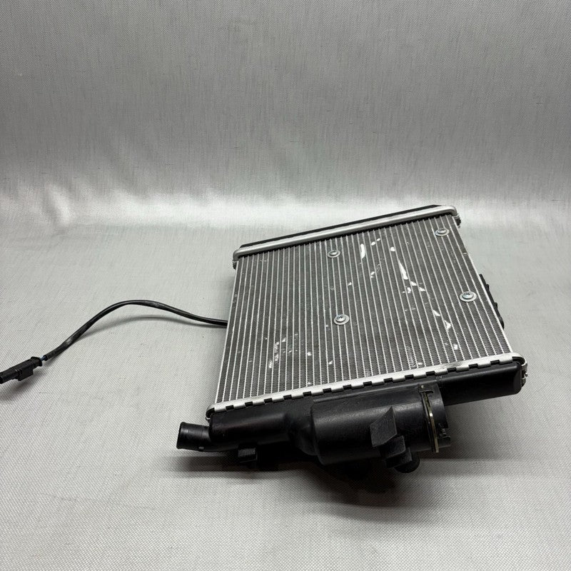 7725070 BMW C650 GT RADIATOR WITH FAN 2011 2012 2013 2014 2015 OEM 7725070