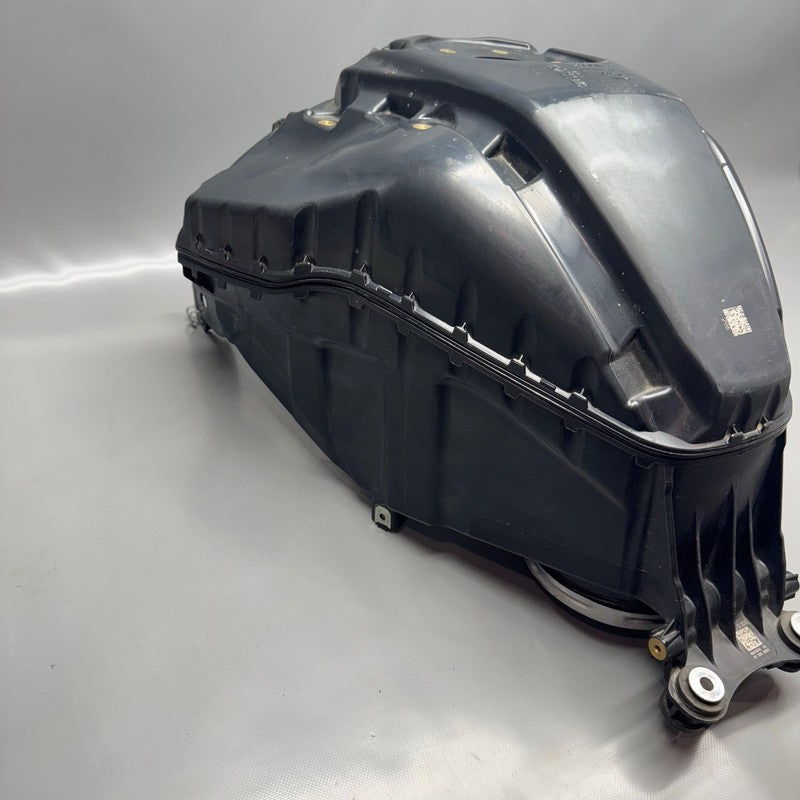BMW F900R FUEL TANK 2020 2021 2022 2023 2024 OEM 8567870