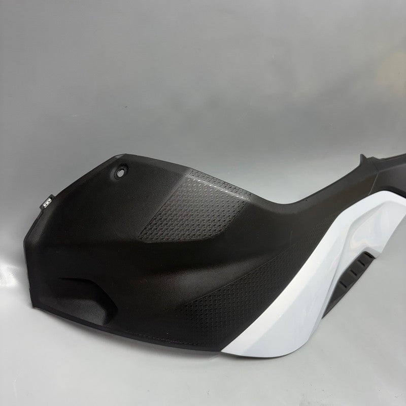 BMW S1000R TANK TRIM LEFT 2020 2021 2022 2023 2024 2025 OEM 8569771
