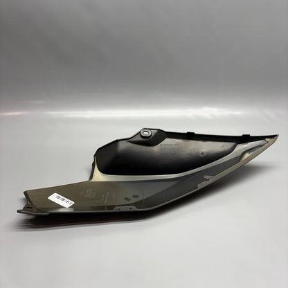 BMW K1600 BAGGER TANK COVER UPPER RIGHT 2018 2019 2020 2021 OEM 771045