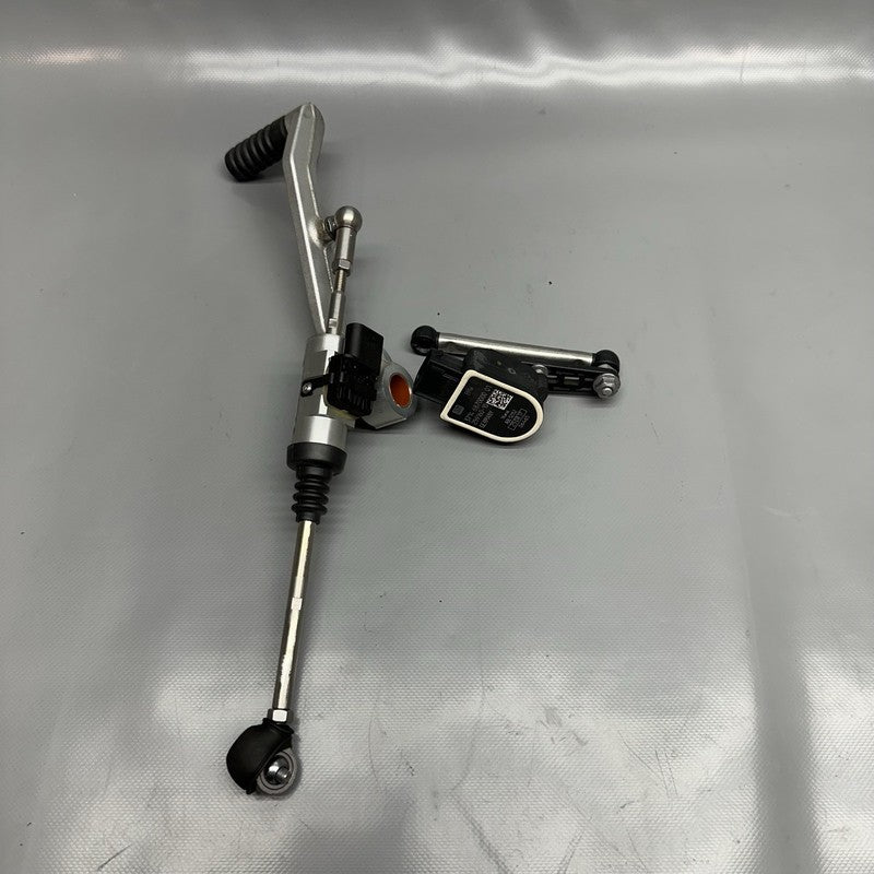 8545533 BMW K1600GTL GEARSHIFT PARTS SHIFT LEVER 2015 2016 2017 2018 2019 2020 2021 OEM