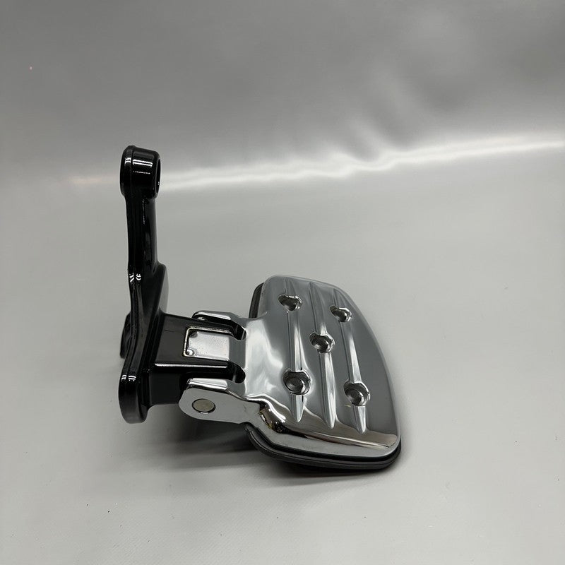 BMW R18 TRANSCONTINENTAL FOOTREST PLATE RIGHT REAR 2020-2022 2023 2024