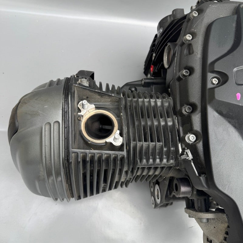 BMW R12 NINE T ENGINE MOTOR 2024 OEM 2976 MILES 30 DAY WARRANTY