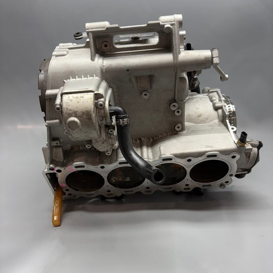 BMW S1000R CASE CASING CRANKCASE BLOCK 2020 2021 2022 2023 2024 OEM