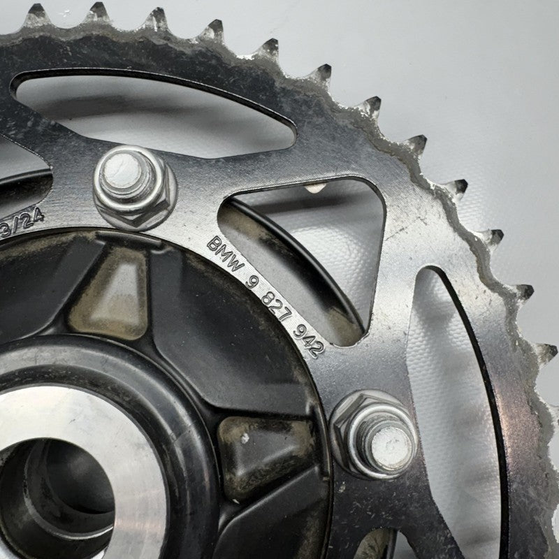 9827942 BMW M1000R SPROCKET HUB 2021 2022 2023 2024 OEM 9827942