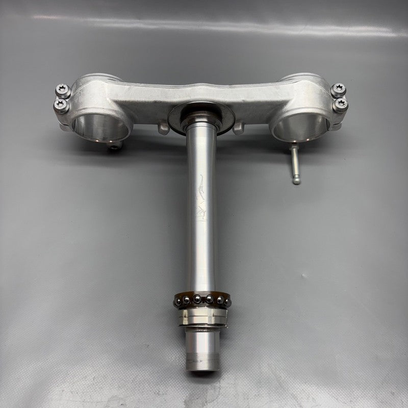 BMW M1000RR K66 FORK BRIDGE LOWER 2023 2024 2025 2026 OEM 1754549