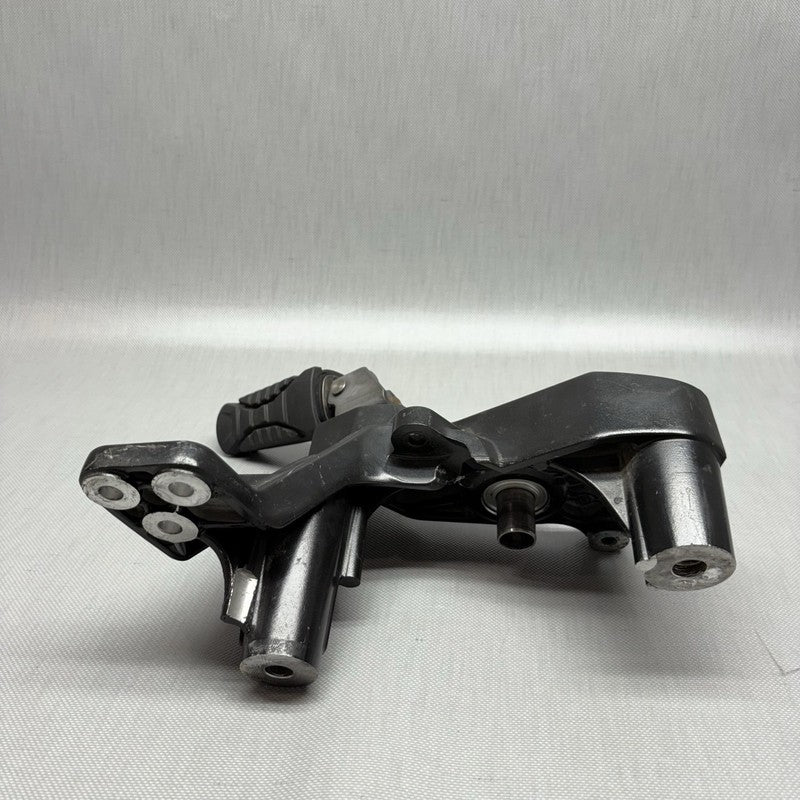 7725449 BMW C 650 SPORT LEFT ENGINE MOUNT 2014 2015 2016 2017 2018 2019 2020 OEM 7725449