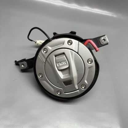 K1600GTL BMW K1600GTL KEYLESS GAS CAP TANK LID 2015 2016 2017 2018 2019 2020 2021 OEM
