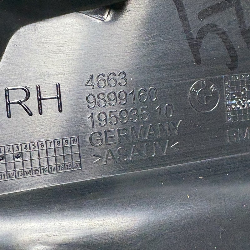 8403852 BMW F900R TANK FAIRING PANEL RIGHT SIDE 2020 2021 2022 2023 2024 OEM 8403852