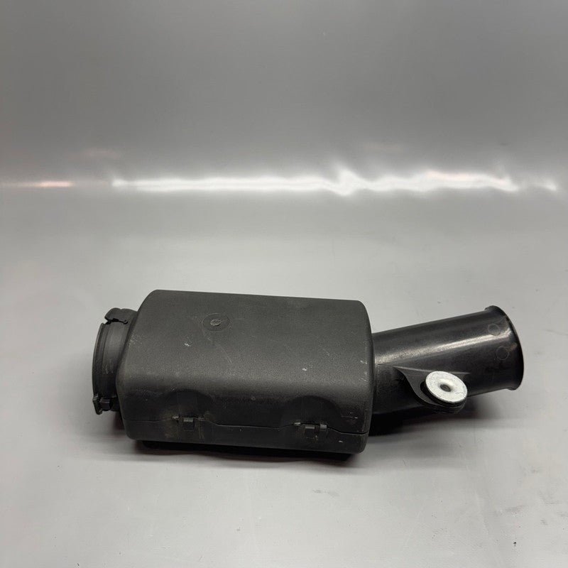 BMW K 1200LT INTAKE TUBE WITH CUP 2005 2006 2007 2008 2009 OEM 7675767