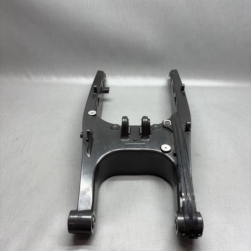 8554126 BMW G 310R REAR SWINGARM 2016 2017 2018 2019 2020 OEM 8554126