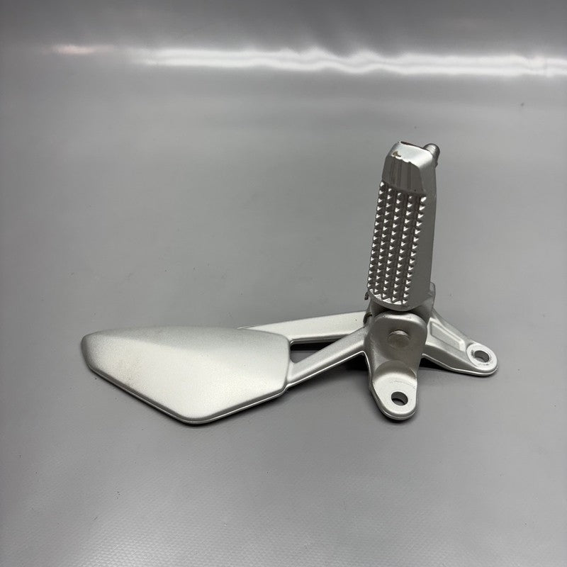7714641 BMW K1300S FOOTREST LEFT REAR 2007-2012 2013 2014 2015 OEM 7714641