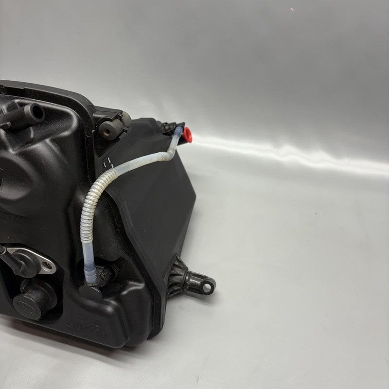 8530469 BMW K1300S OIL TANK 2007 2008 2009 2010 2011 2012 2013 2014 2015 OEM 8530469