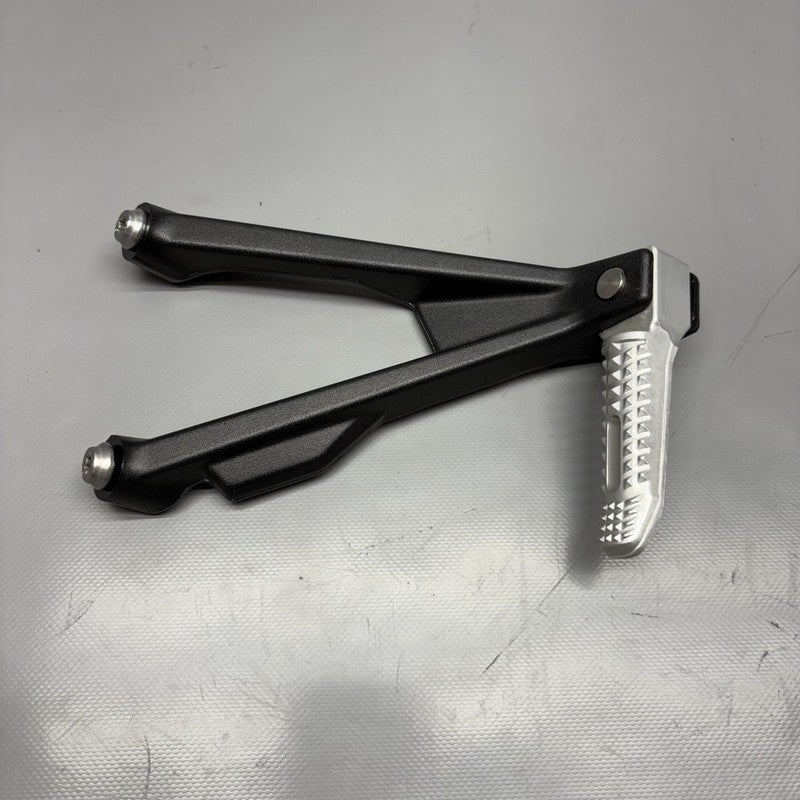 9467689 BMW S1000R FOOTREST RIGHT REAR 2020 2021 2022 2023 2024 2025 OEM 9467690