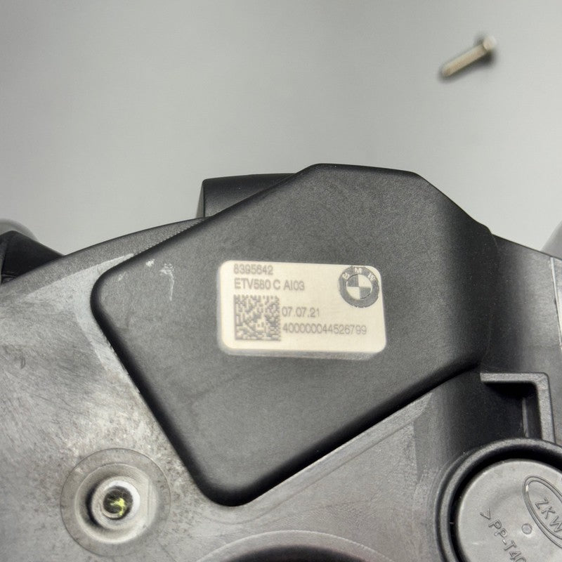 8395642 BMW R18 HEADLIGHT LED 2020 2021 2022 2023 2024 OEM 8395642