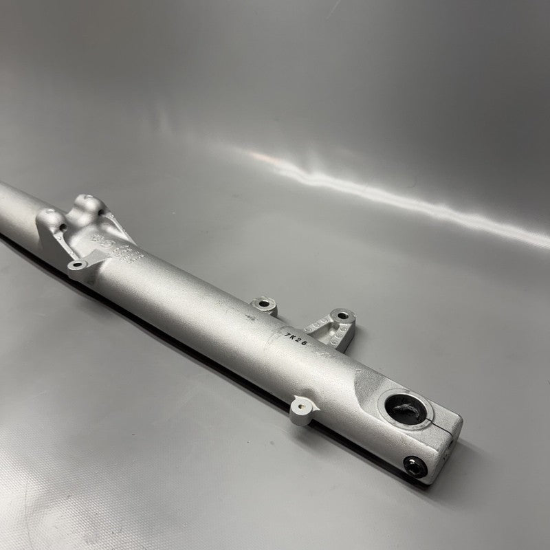 2333446 BMW K 1200LT FORK RIGHT 2005 2006 2007 2008 OEM 2333446