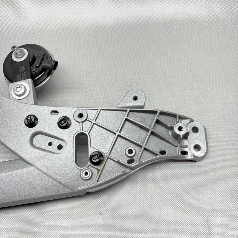 8528674 BMW R1250 GS RIGHT FAIRING MOUNT BRACKET 2018 2019 2020 OEM 8528674