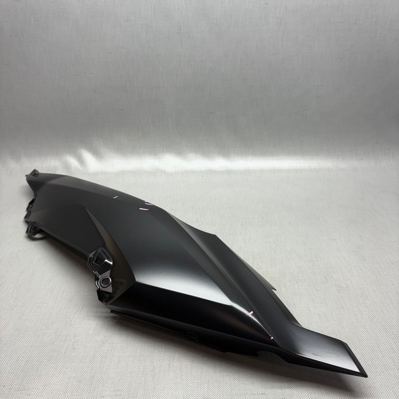BMW C 650 EVOLUTION TAIL TRIM RIGHT SIDE 2015 2016 2017 2018 OEM 85360