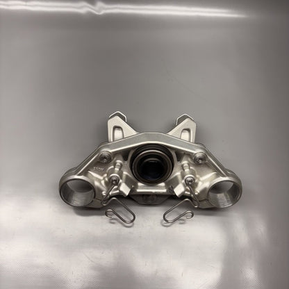 7924206 BMW R1300GS FORK BRIDGE UPPER 2022 2023 2024 OEM 7924206