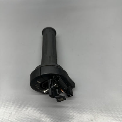 8552124 BMW M1000R THROTTLE HANDLE BAR GRIP 2021 2022 2023 2024 OEM 8552124