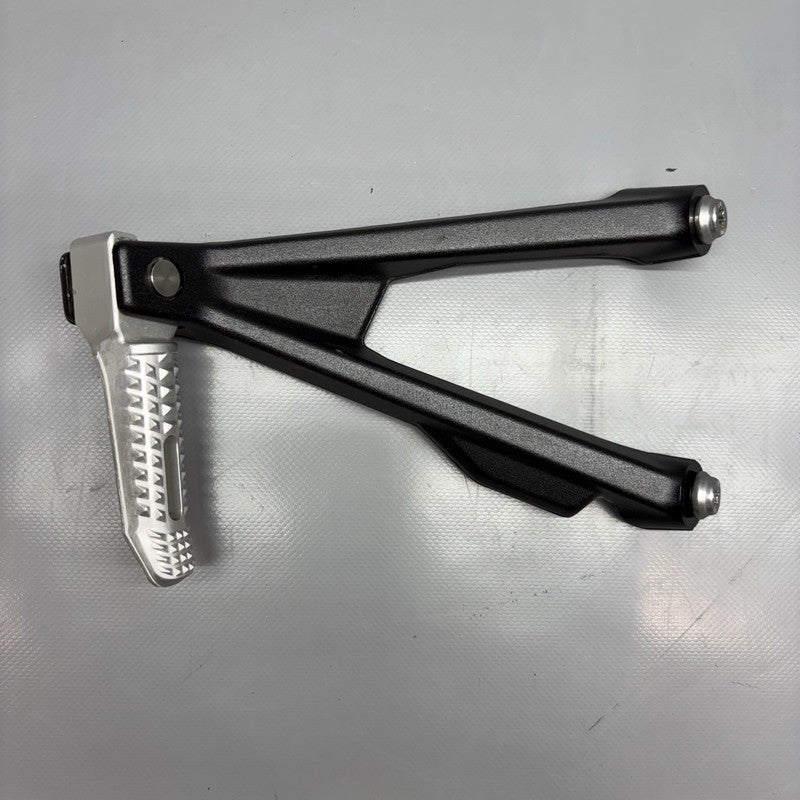 9467689 BMW S1000R FOOTREST LEFT REAR 2020 2021 2022 2023 2024 2025 OEM 9467689