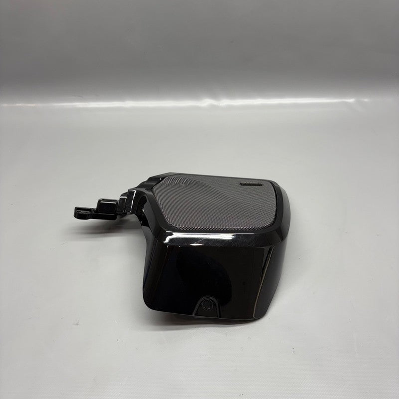 9899460 BMW R18 B LOUDSPEAKER COVER RIGHT 2020 2021 2022 2023 2024 OEM 9899460