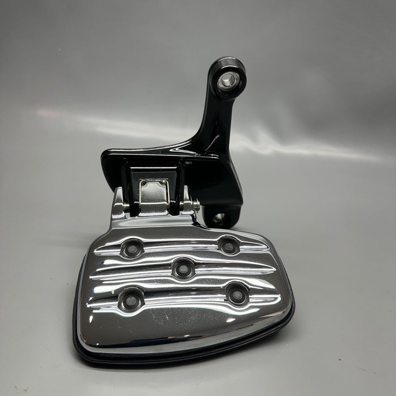 BMW R18 TRANSCONTINENTAL FOOTREST PLATE RIGHT REAR 2020-2022 2023 2024