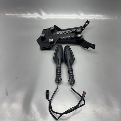 F900R BMW F900R REAR TURN SIGNALS WITH COVER 2020 2021 2022 2023 2024 OEM