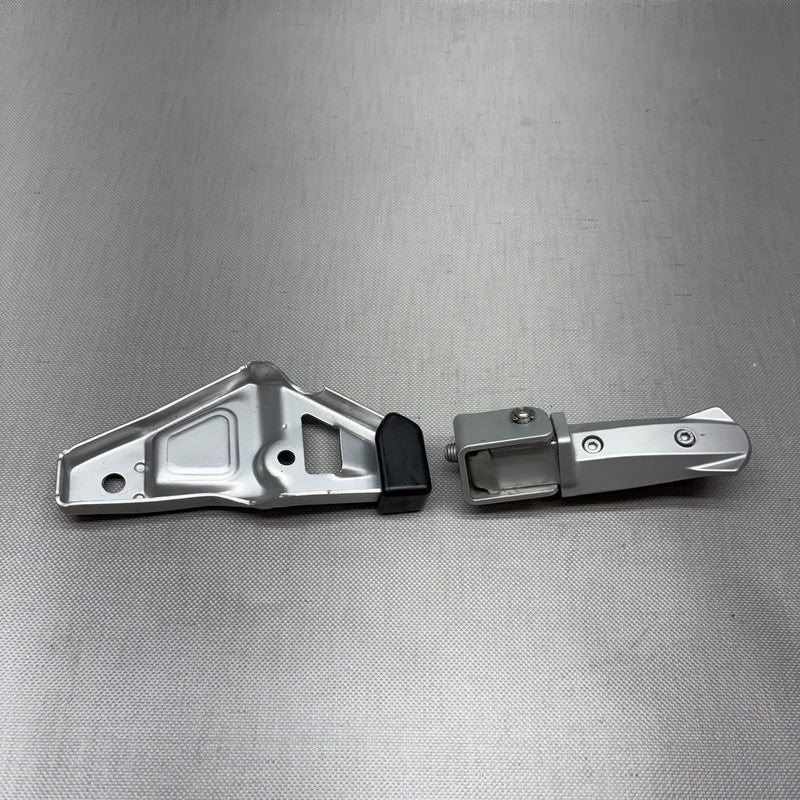 R1150RS BMW R1150RS FOOTPEG PLATE RIGHT REAR 2002 2003 2004 2005 2006 OEM