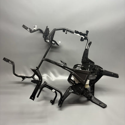 7725101 BMW C650 GT TRIM BRACKET FRONT 2011 2012 2013 2014 2015 OEM 7725101