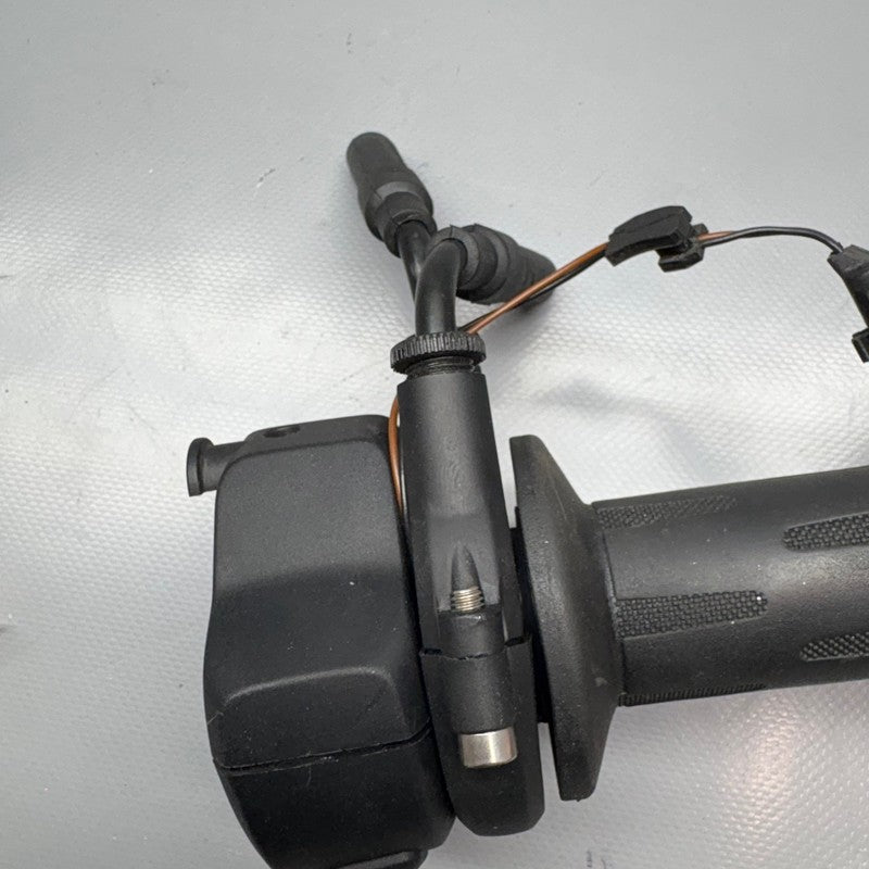 BMW C400X RIGHT HANDLE GRIP WITH SWITCH 2018 2019 2020 OEM