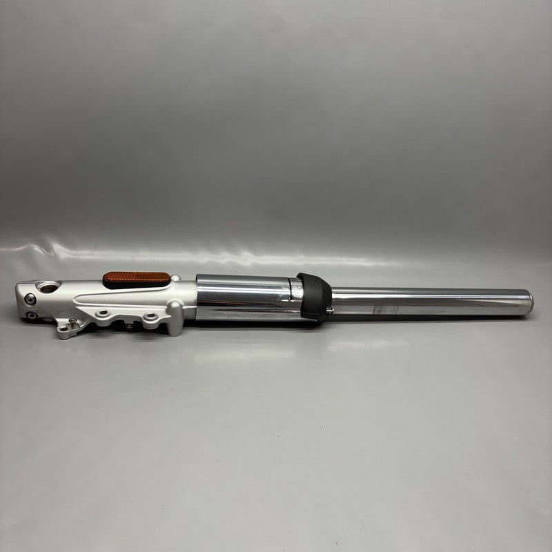 9480479 BMW R18 TRANSCONTINENTAL FORK LEG LEFT 2020 2021 2022 2023 2024 OEM 9480479