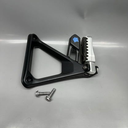 8829395 BMW R1300GS ADVENTURE FOOTPEG WITH BRACKET LEFT REAR 2023 2024 2025 OEM 8829395