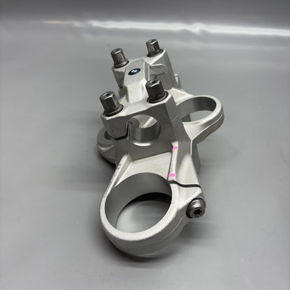 BMW F900R UPPER FORK CROSS BRACE 2020 2021 2022 2023 2024 2025 OEM 840