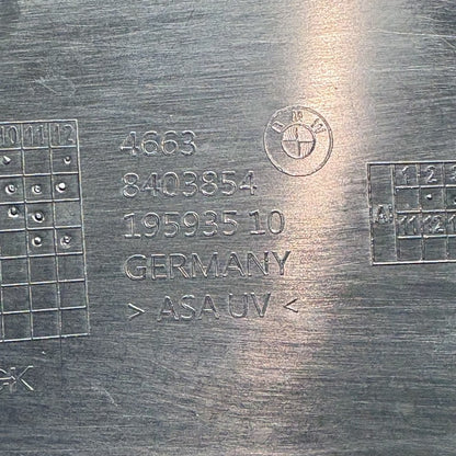 8403852 BMW F900R TANK FAIRING PANEL RIGHT SIDE 2020 2021 2022 2023 2024 OEM 8403852