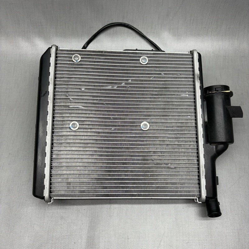 7725070 BMW C650 GT RADIATOR WITH FAN 2011 2012 2013 2014 2015 OEM 7725070