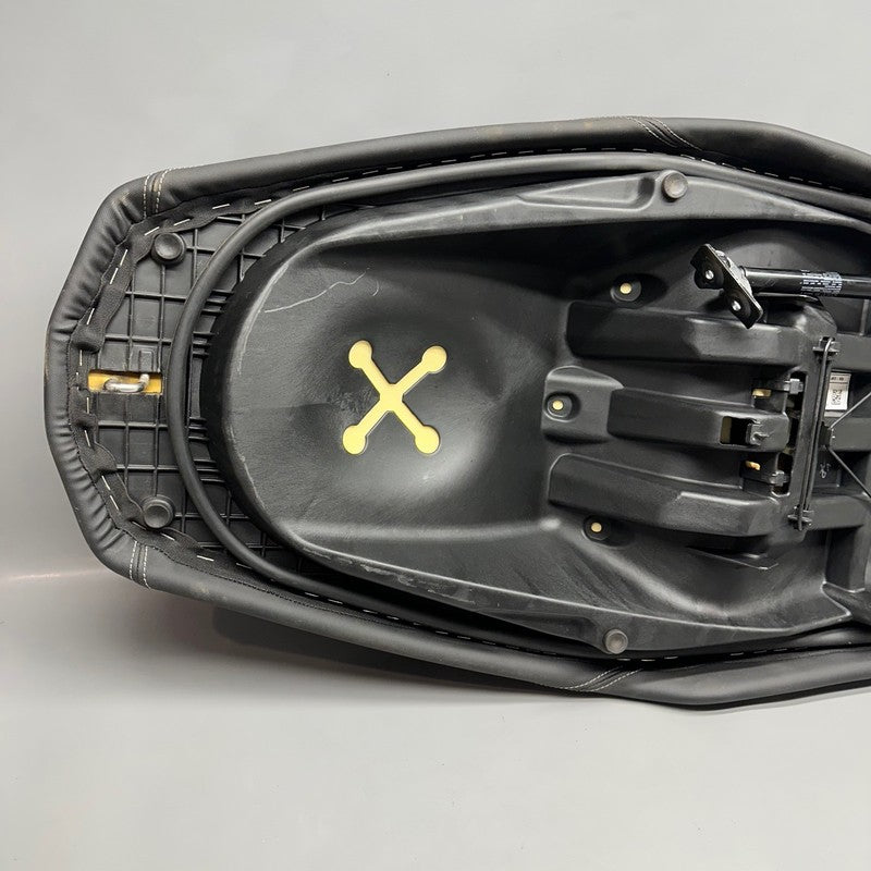 BMW C400X SEAT 2018 2019 2020 OEM 8405366