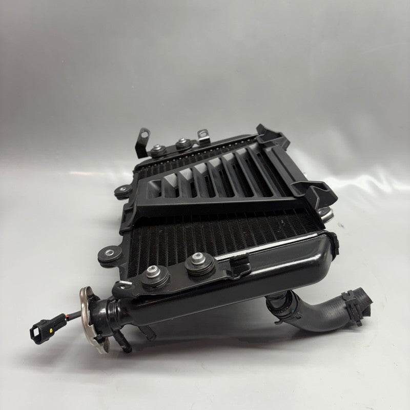 8558350 BMW G 310R OIL COOLER 2019 2020 2021 2022 2023 2024 2025 OEM 8558350