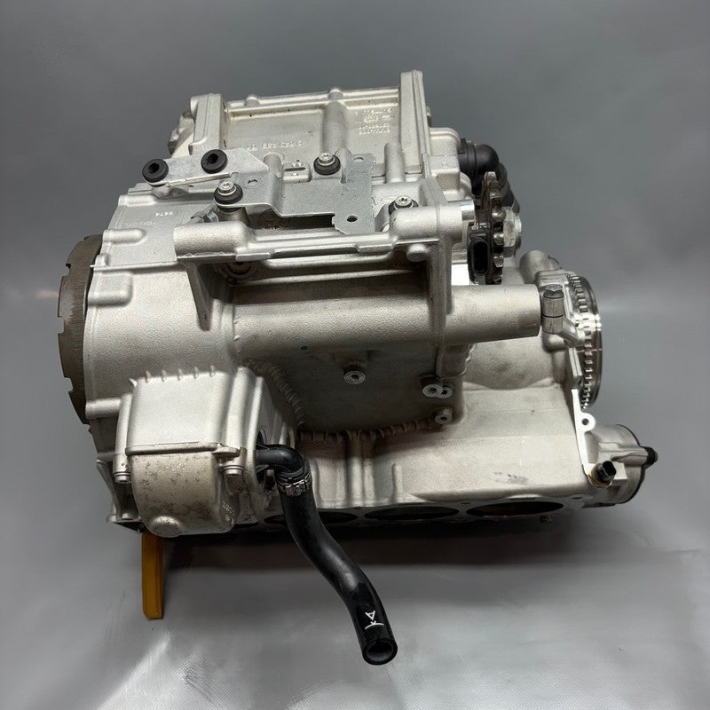 BMW S1000R CASE CASING CRANKCASE BLOCK 2020 2021 2022 2023 2024 OEM