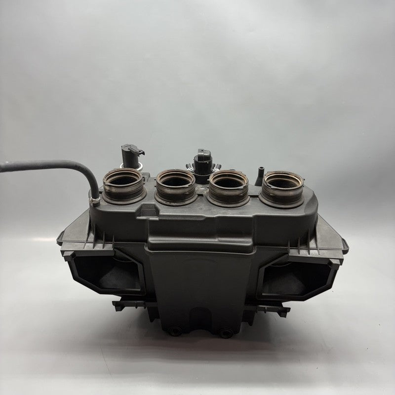 7714174 BMW K1300S AIR INTAKE BOX 2007 2008 2009 10 2011 2012 2013 2014 2015 OEM 7714174