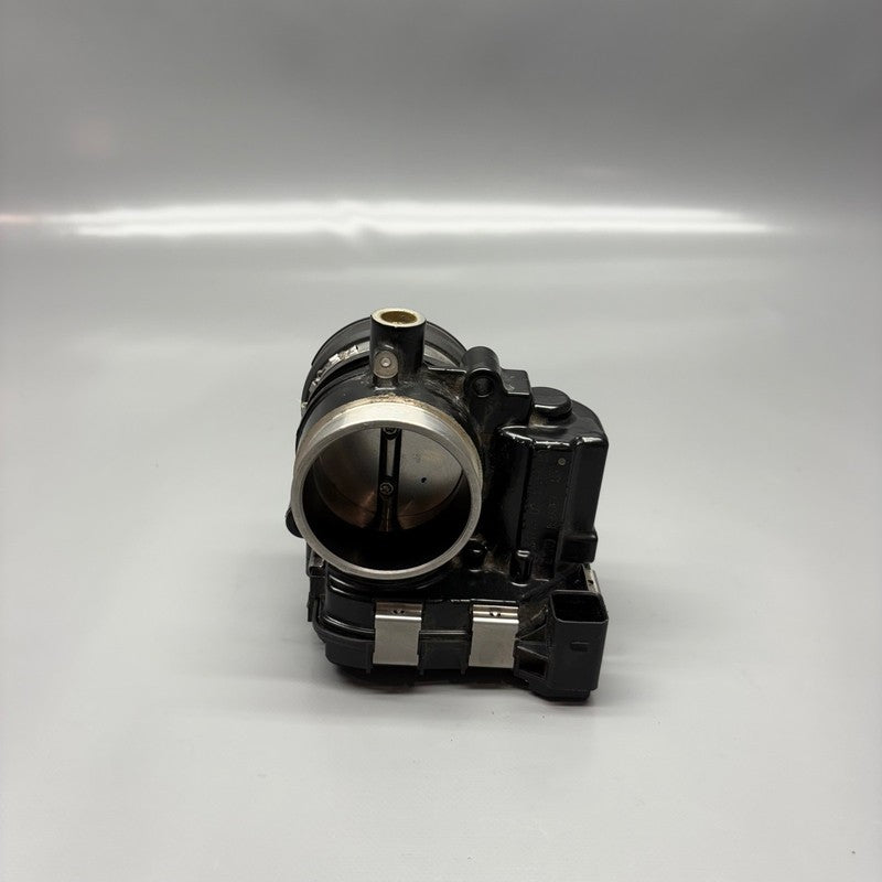 BMW R1300GS TROPHY THROTTLE HOUSING VALVE 2022 2023 2024 2025 OEM 8568