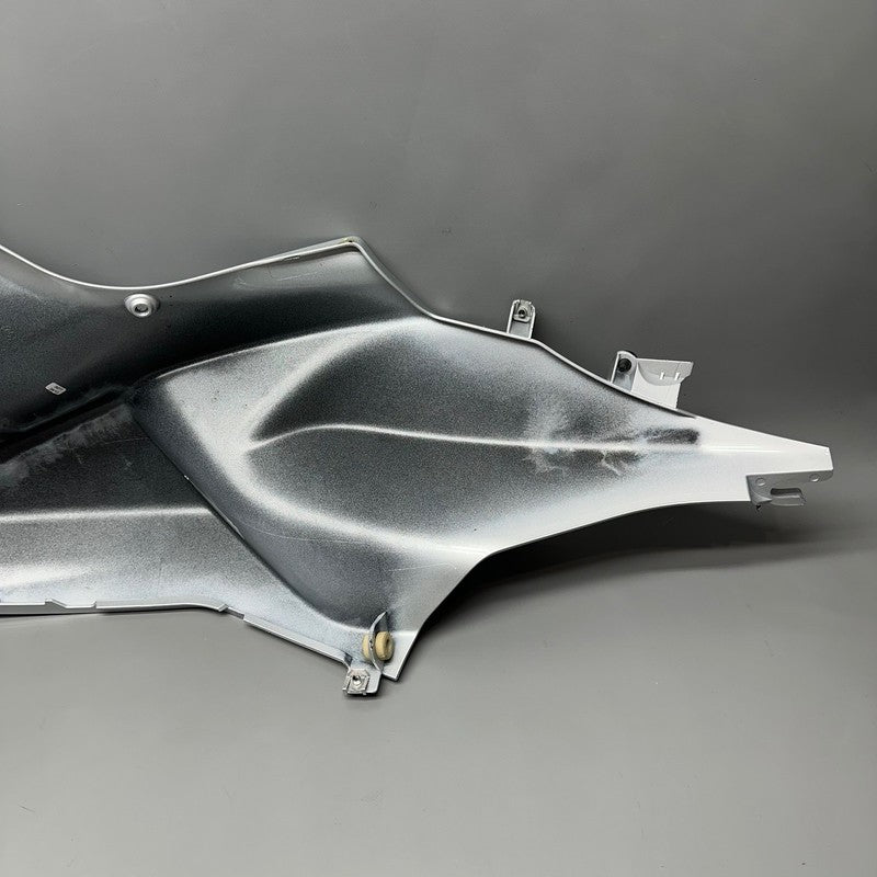 7677776 BMW K 1300S FUEL TANK FAIRING RIGHT 2007-2011 2012 2013 2014 2015 OEM 7677776  