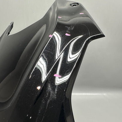 8569770 BMW S1000R FUEL TANK CENTER COVER 2020 2021 2022 2023 2024 2025 OEM 8569770