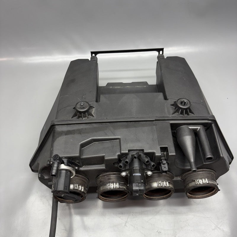 7714174 BMW K1300S AIR INTAKE BOX 2007 2008 2009 10 2011 2012 2013 2014 2015 OEM 7714174